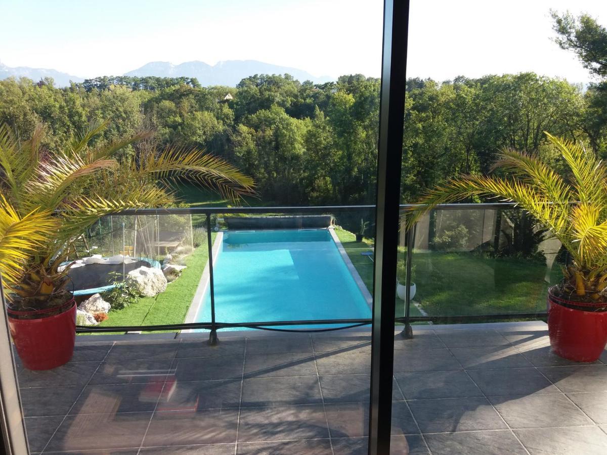 Chambres, cuisine, piscine, spa, billards, airhockey, nature Fillinges Esterno foto