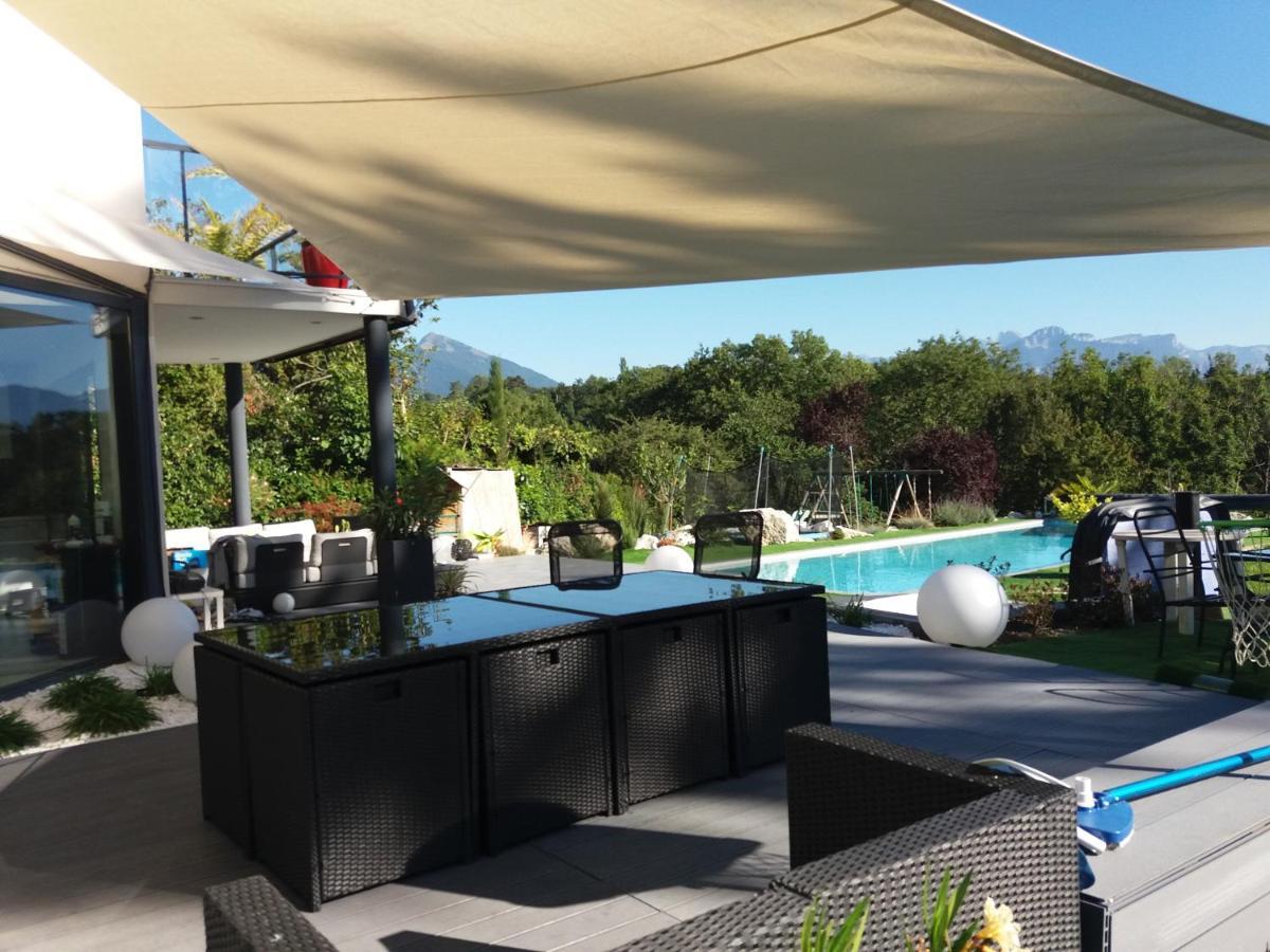 Chambres, cuisine, piscine, spa, billards, airhockey, nature Fillinges Esterno foto