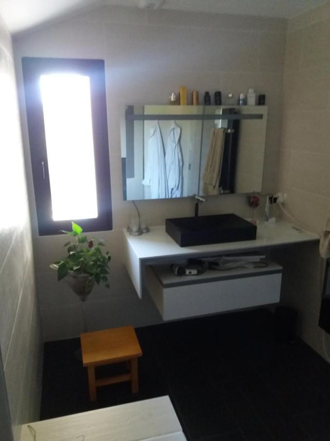 Chambres, cuisine, piscine, spa, billards, airhockey, nature Fillinges Esterno foto